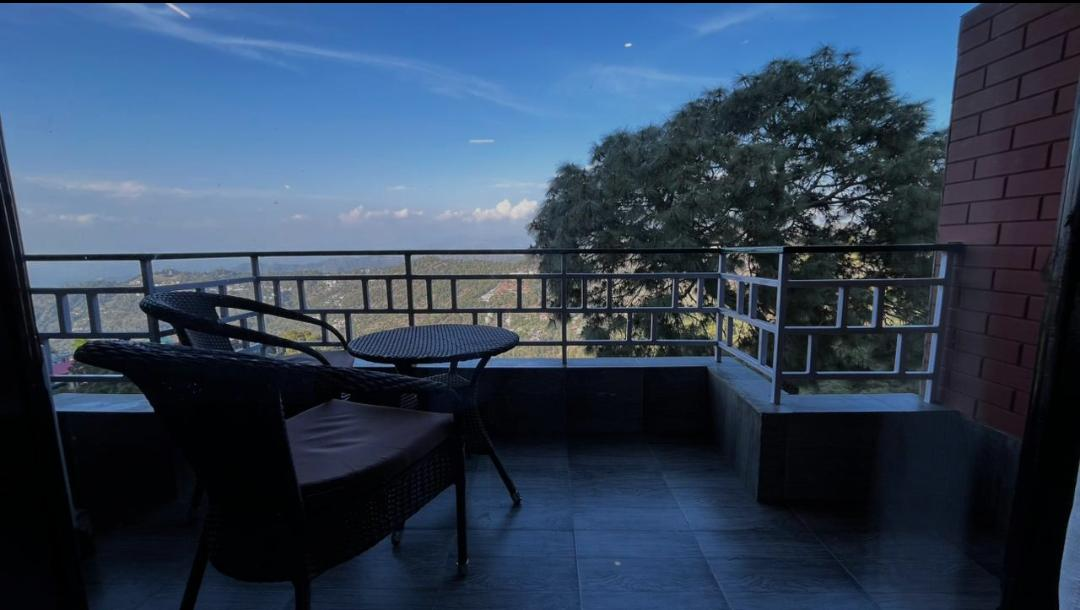 Hotel Kasauli Exotica Kasauli Solan Himachal Pradesh Open Restaurant