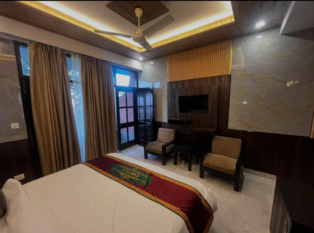Hotel Kasauli Exotica Kasauli Solan Himachal Pradesh Luxurious Rooms